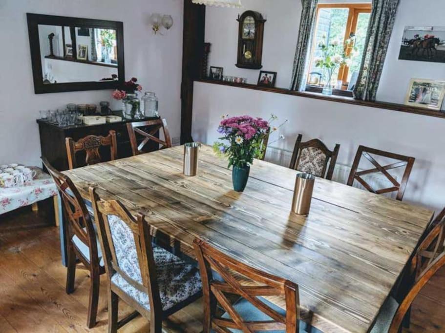 Stunning Barn Conversion Ideal For Large Families Bildeston Exterior photo